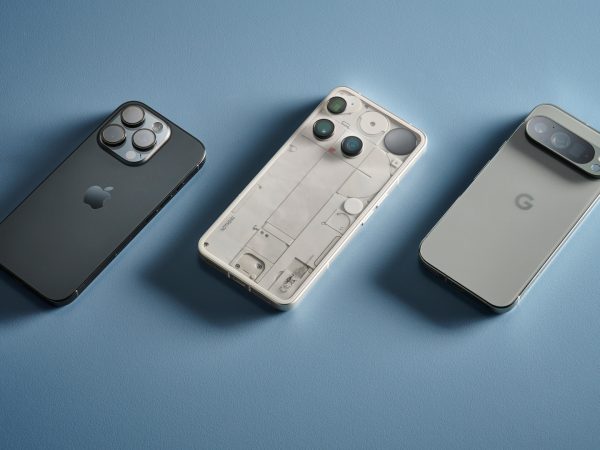 Step Aside iPhone 17: Xiaomi 17 Pro Max Features Additional Display and Huge Battery