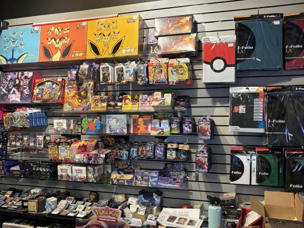 Save $5 on the Pokémon TCG Black Bolt Binder Collection at TCGPlayer in contrast to Amazon