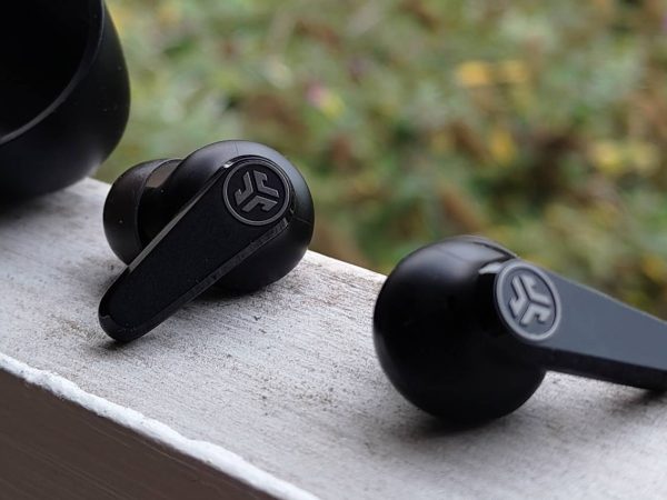 Cost-Effective Quality: Leading Budget Earbuds Reviewed by Our Audio Specialists
