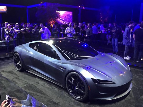 Tesla Delays Roadster Unveiling to Next Year’s April Fools’ Day