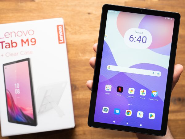 This Lenovo Tablet Competes with Any iPad and Is Currently $160 Discounted