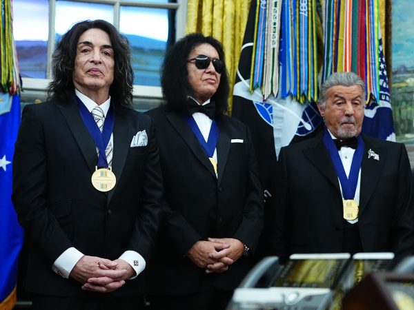 2026 Golden Globe Nominations: A Clash Following Another and Emotional Worth Lead the Rankings