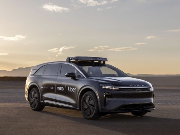 Feds Investigate Waymo Robotaxis for Reportedly Overtaking School Buses in Austin