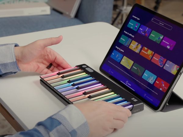 Present an Exciting New Pastime with AI-Enhanced Piano Instruction