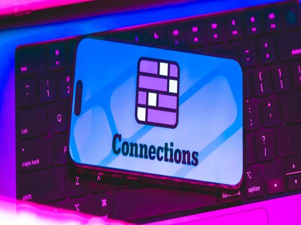 Suggestions and Solutions for NYT Connections on December 4, 2025