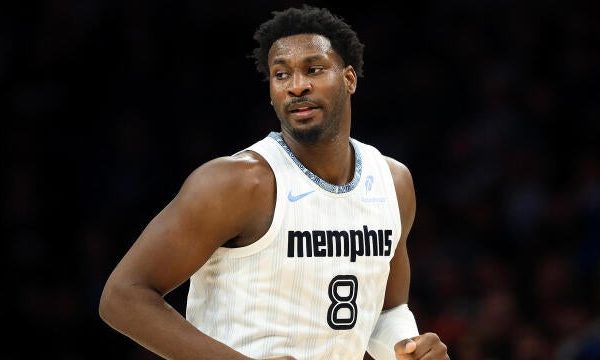 View Hawks vs. Bulls Online at No Cost