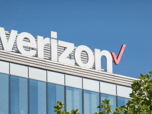 Verizon Service Disruption: Steps to Resolve Problems and Receive a $20 Credit