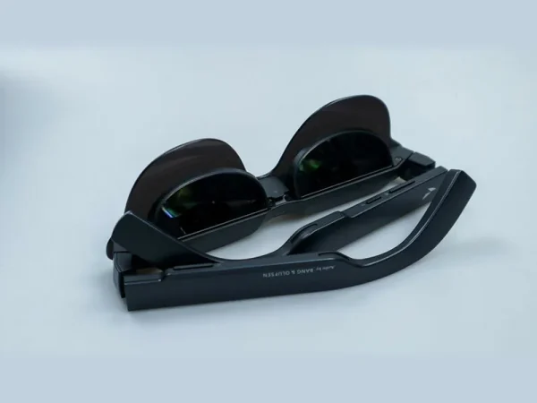 Hands-on: The RayNeo Air 4 Pro Smart Glasses Provide the Sensation of Wearing an OLED TV