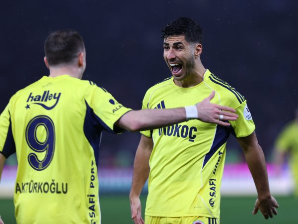 How to Stream Fenerbahçe vs. Nottingham Forest Online at No Cost