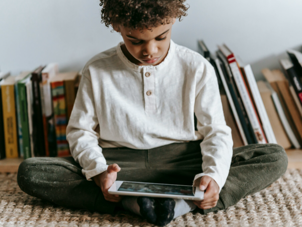 Substitute overly stimulating children’s apps with this educational, non-addictive option.