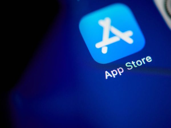 Apple Deletes Vibe Coding Application “Anything” from App Store