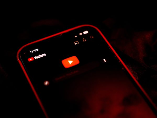 YouTube Encourages Users to Activate Watch History: Discover the Solution.